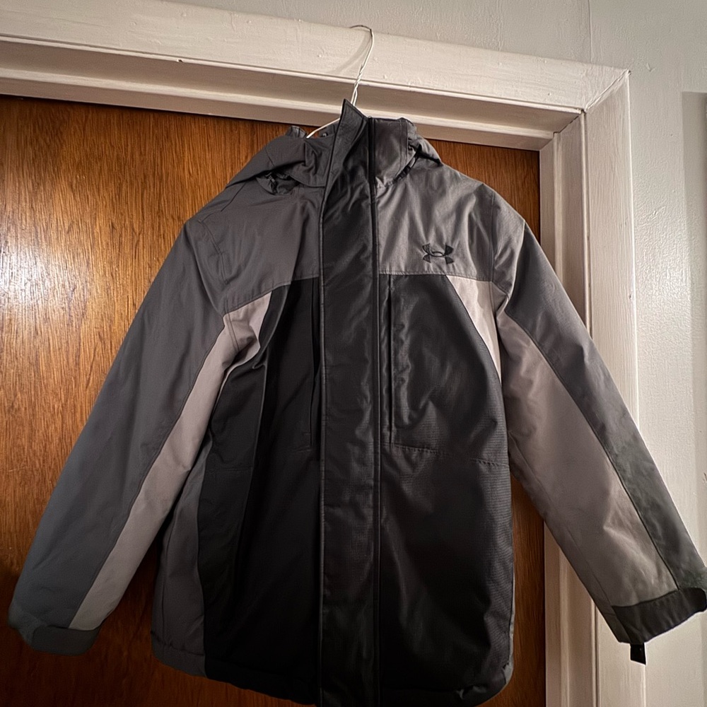 Under Armour youths Black and Gray Performance Jacket 3 in 1 jacket